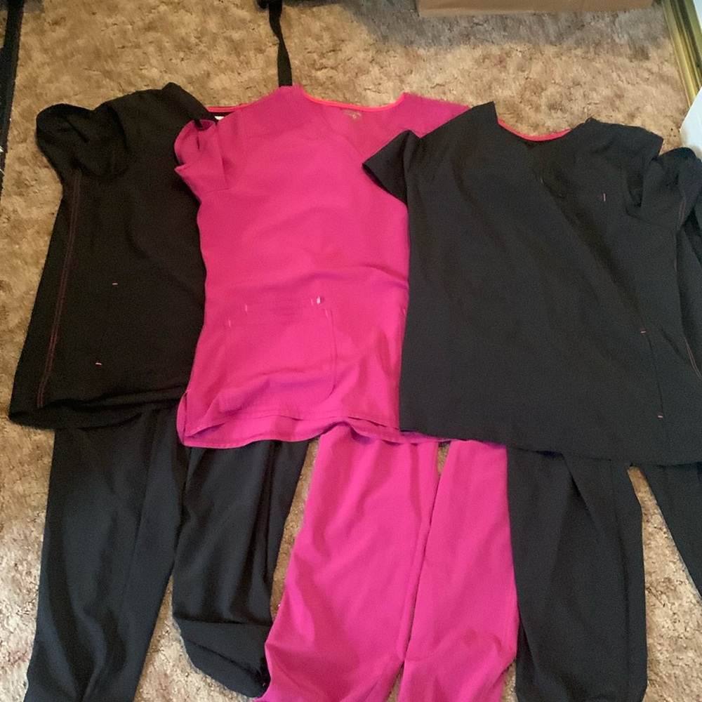 Set of 3 Scrubs